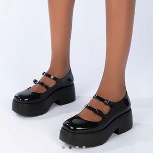Melissa Farah Black Shoes